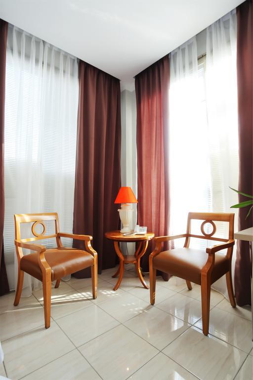 ג'קרטה Topaz Residence חדר תמונה