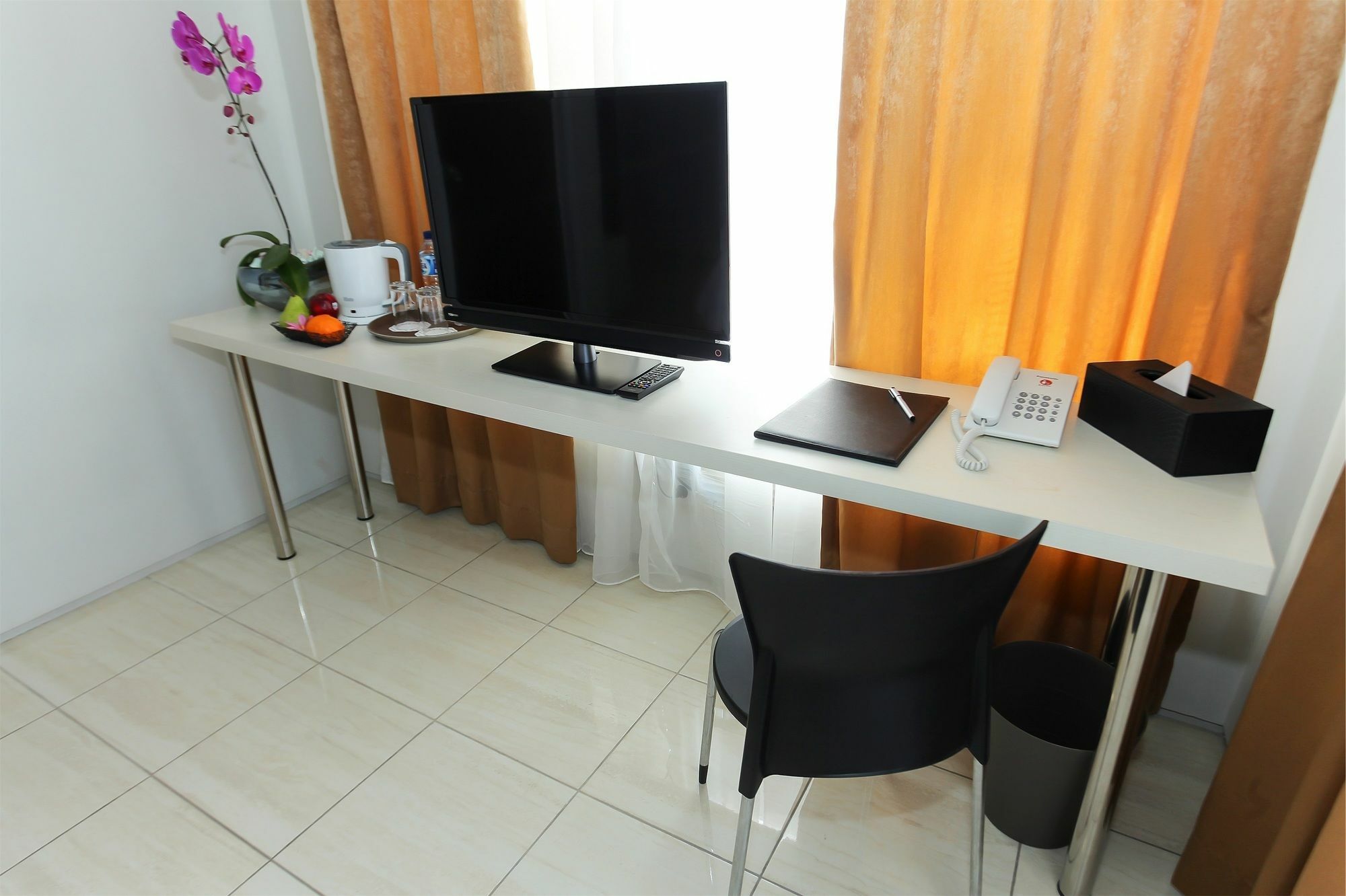 ג'קרטה Topaz Residence מראה חיצוני תמונה